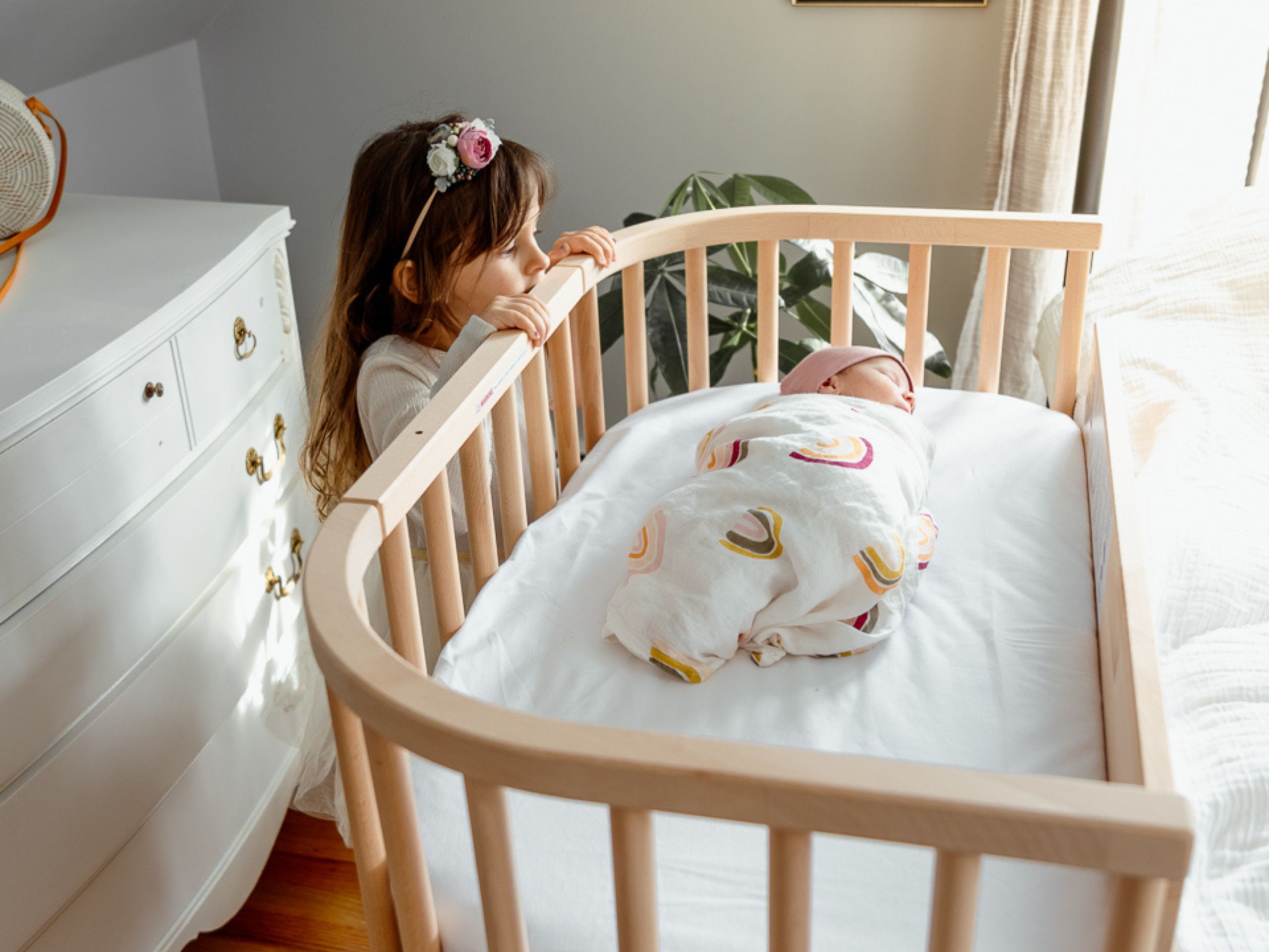 Near co sleeping baby crib best sale